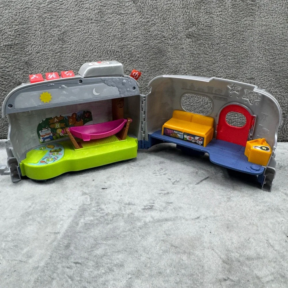 Fisher-Price Laugh & Learn 3-in-1 On-the-Go Camper Kids Silver Excellent HGP71